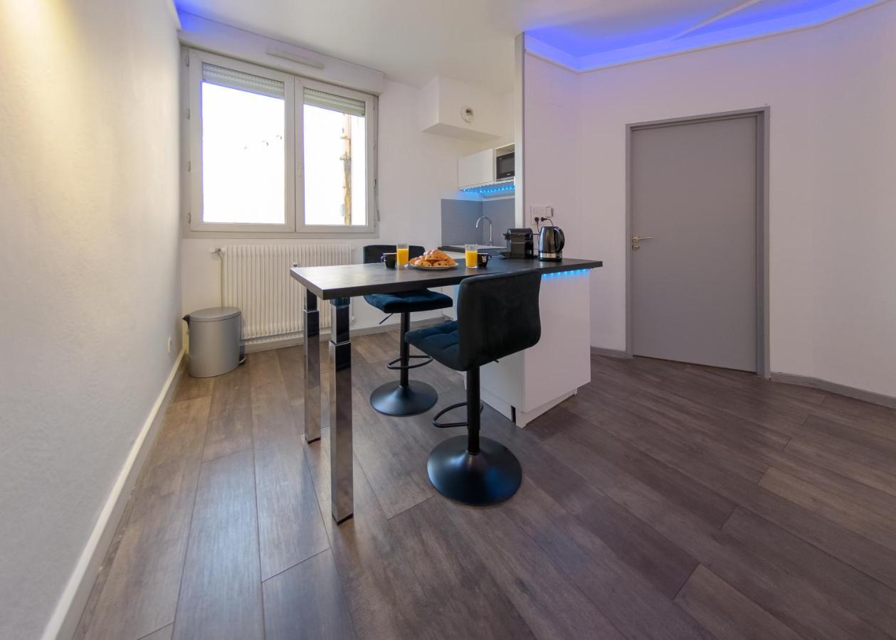 Appart'Hotel De La Gare - Cocooning Montbéliard Esterno foto